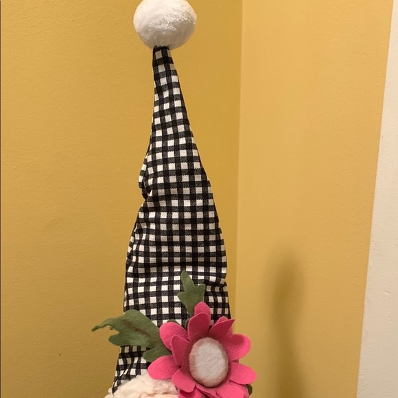 Black and White Polka Check Gnome Decor with pink accent. NWT - Picture 9 of 17